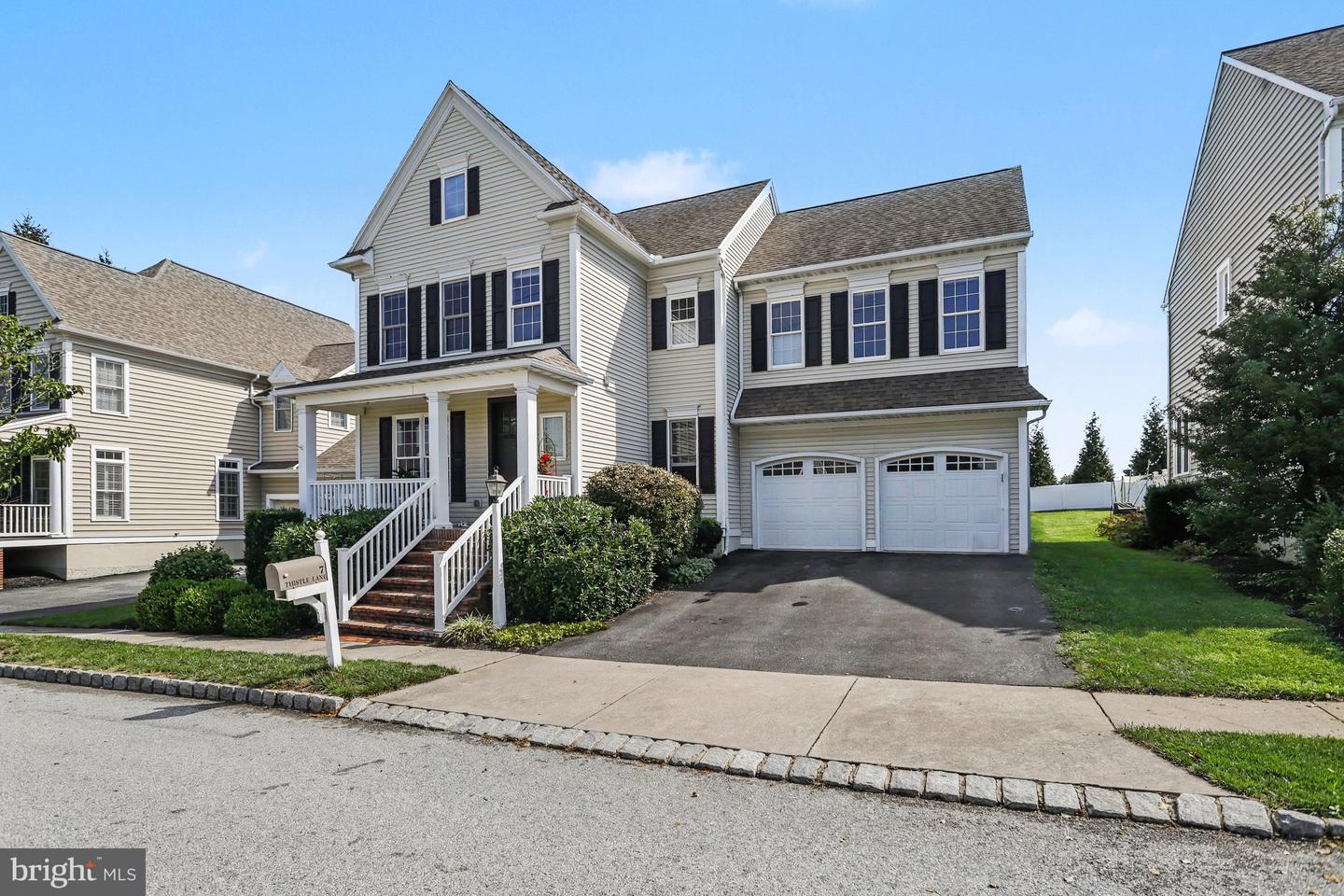 7 Thistle Grn Property Photo 3