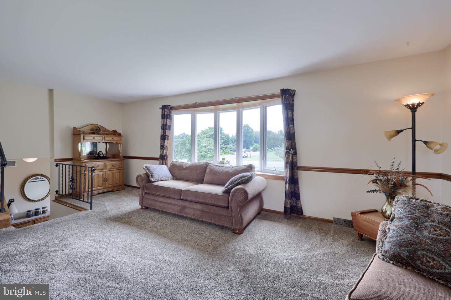 15 Sherrard Dr Property Photo 25
