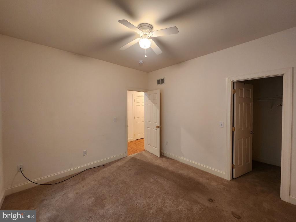 964 Elm Ave Property Photo 19