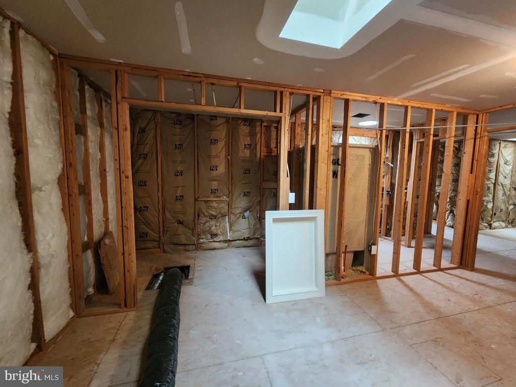 964 Elm Ave Property Photo 32