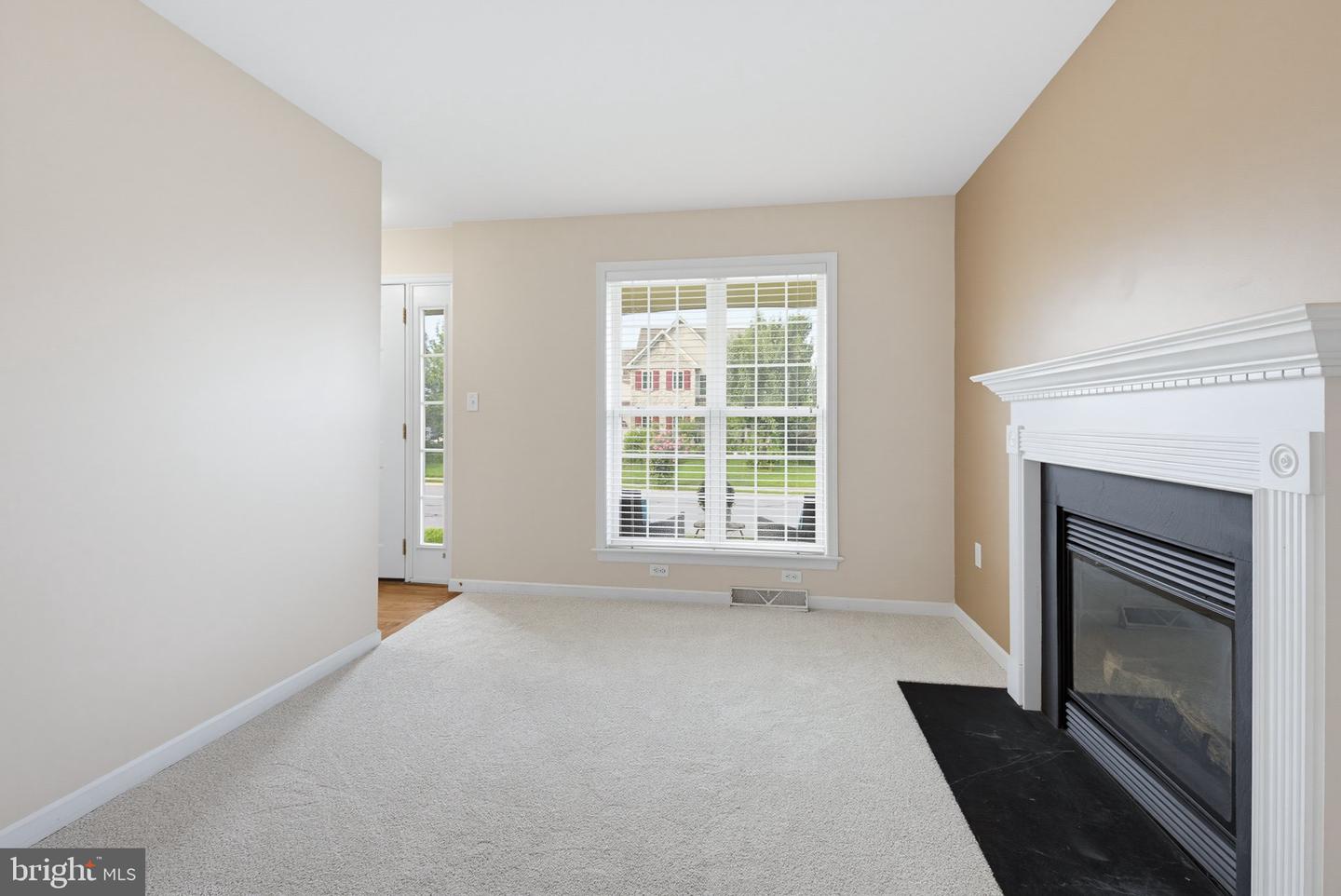806 Sylvan Rd Property Photo 6