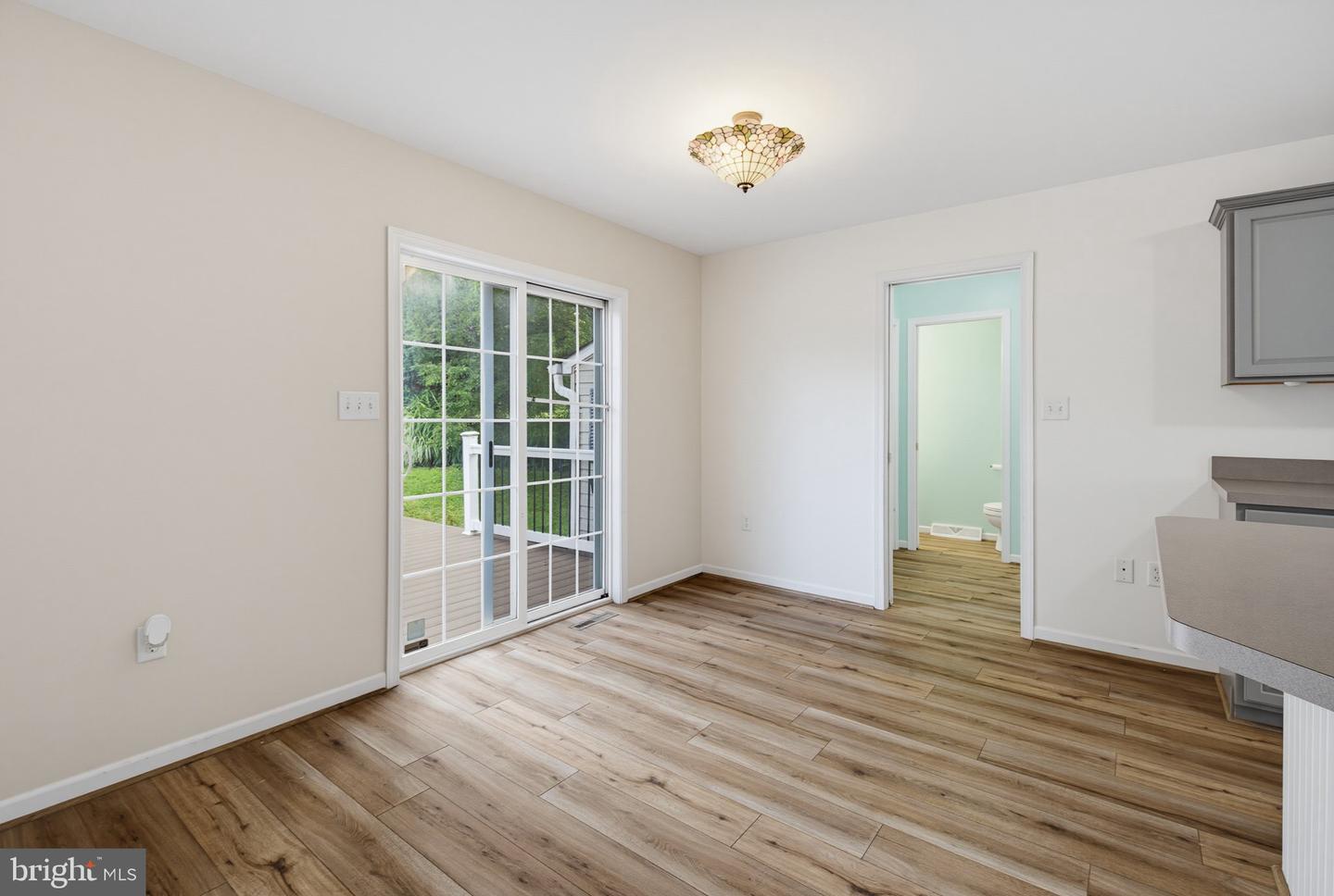 806 Sylvan Rd Property Photo 12
