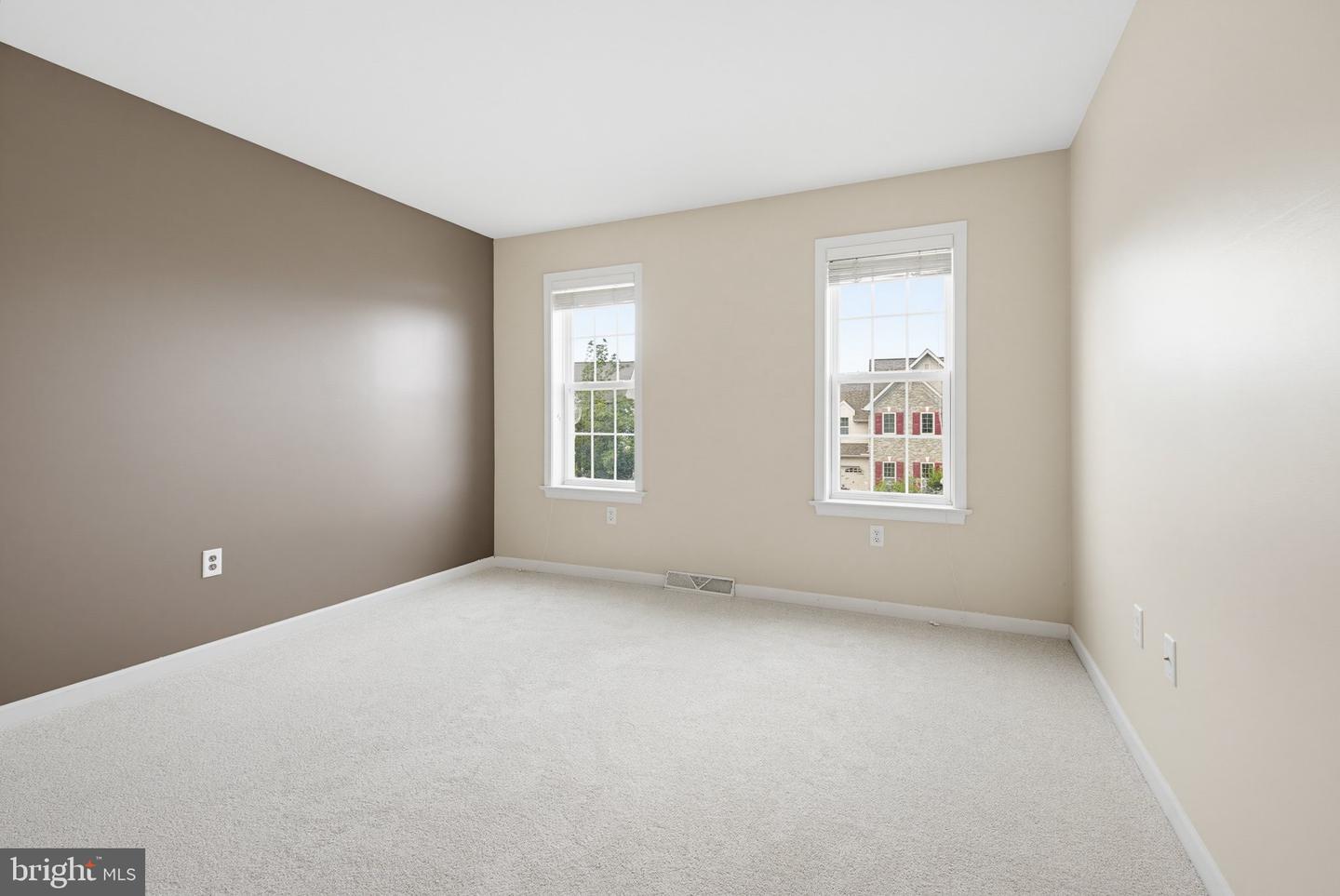 806 Sylvan Rd Property Photo 25