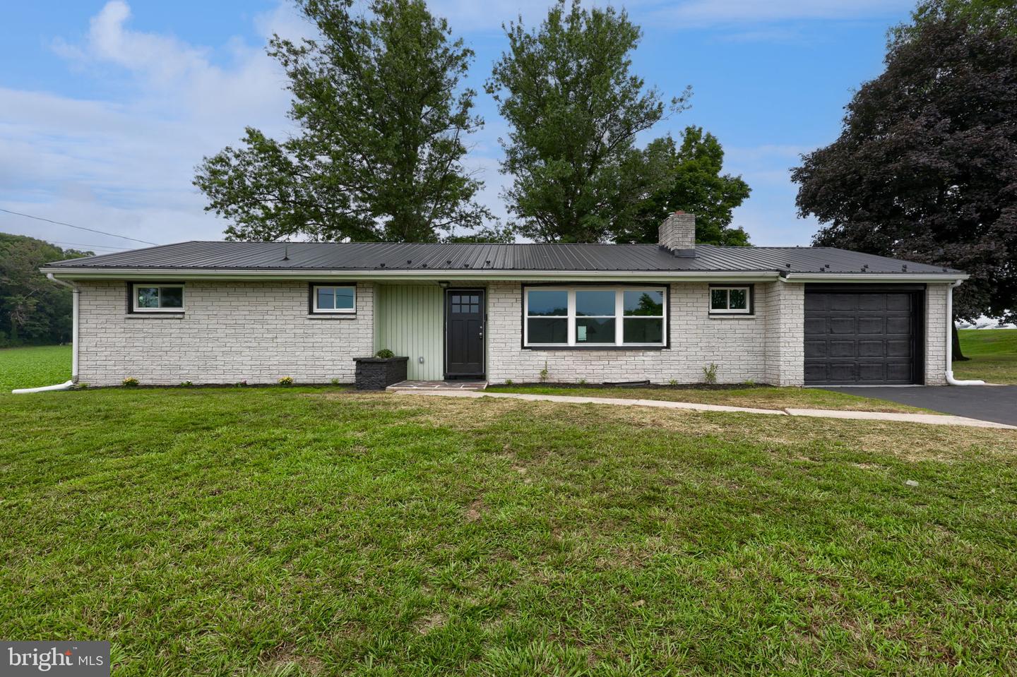 339 School Rd Property Photo 1