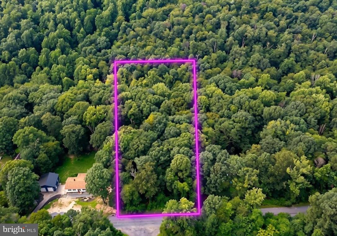 9 Deer Ln Property Photo 1