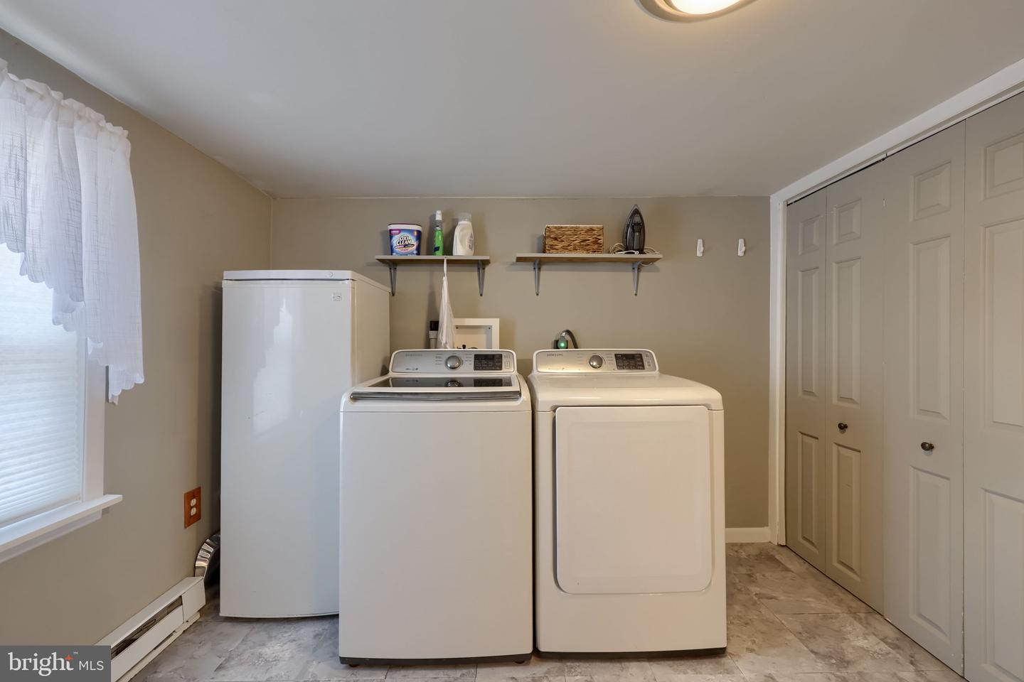925 Maple St Property Photo 37