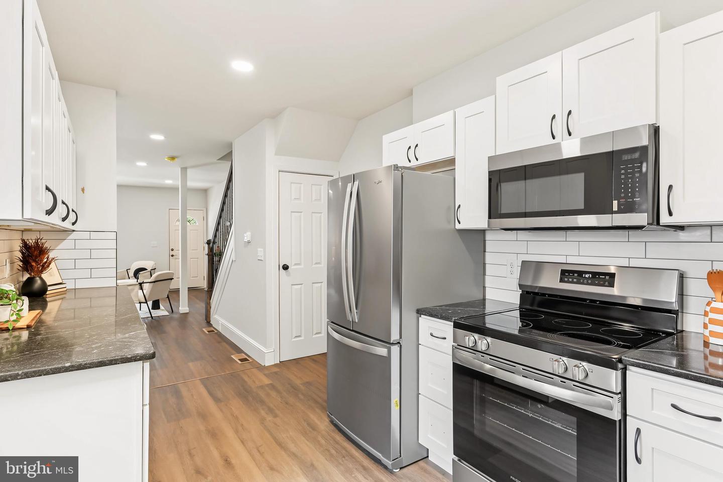 930 N Lime St Property Photo 11