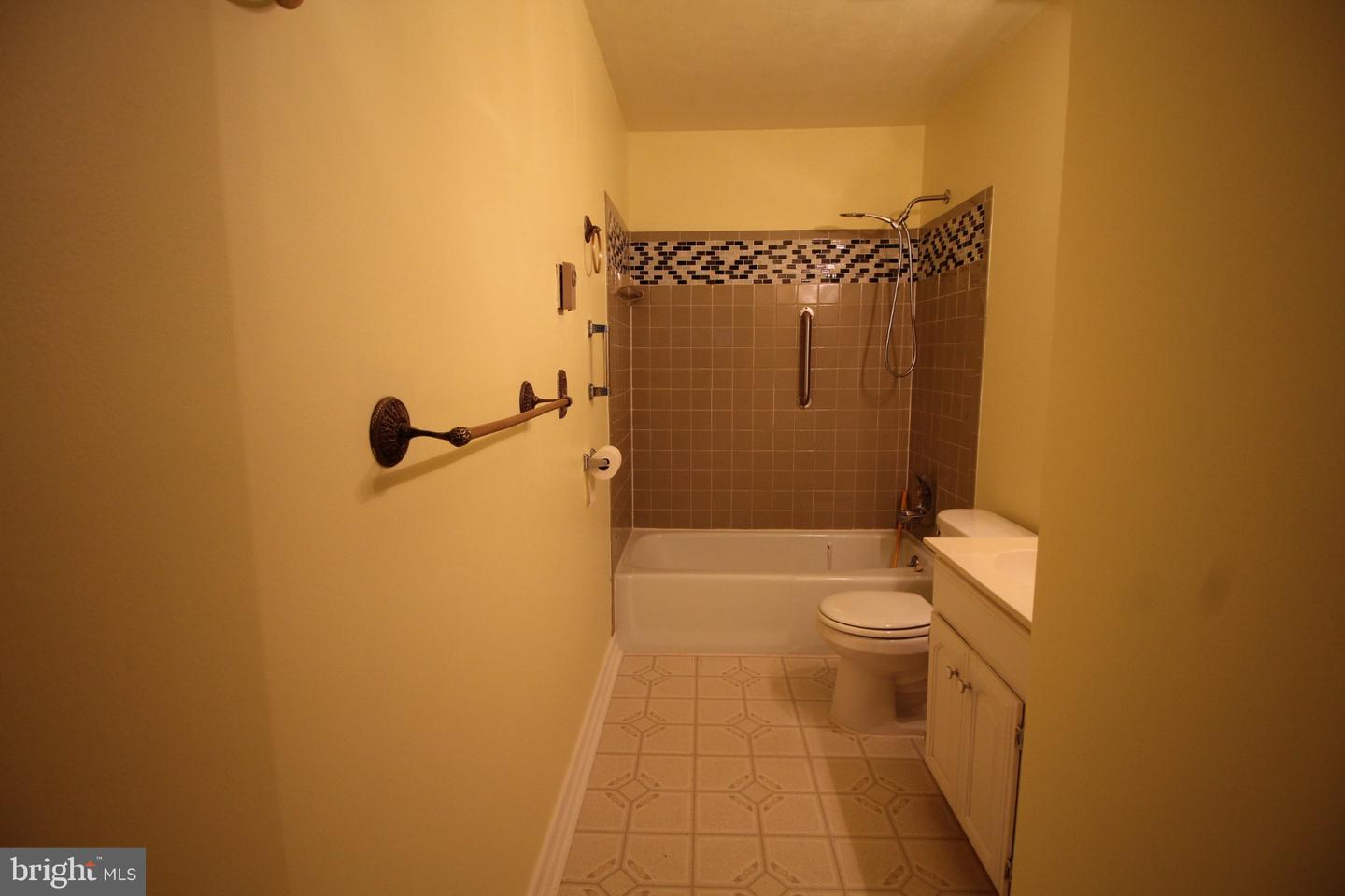 53 Bethesda Church Rd E Property Photo 11