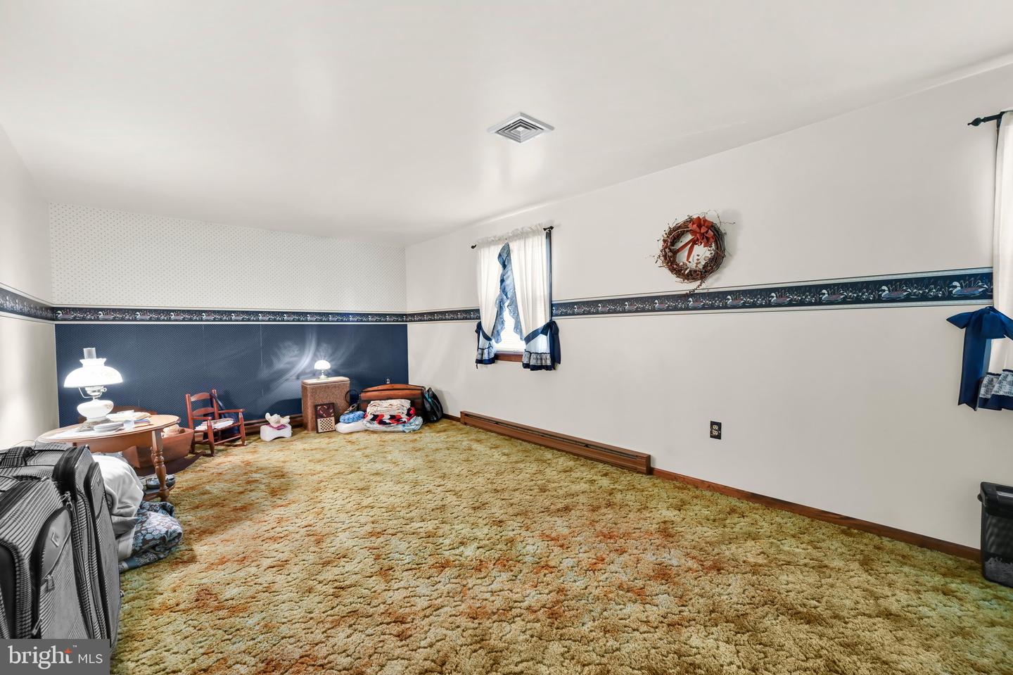 30 W Elm St Property Photo 30