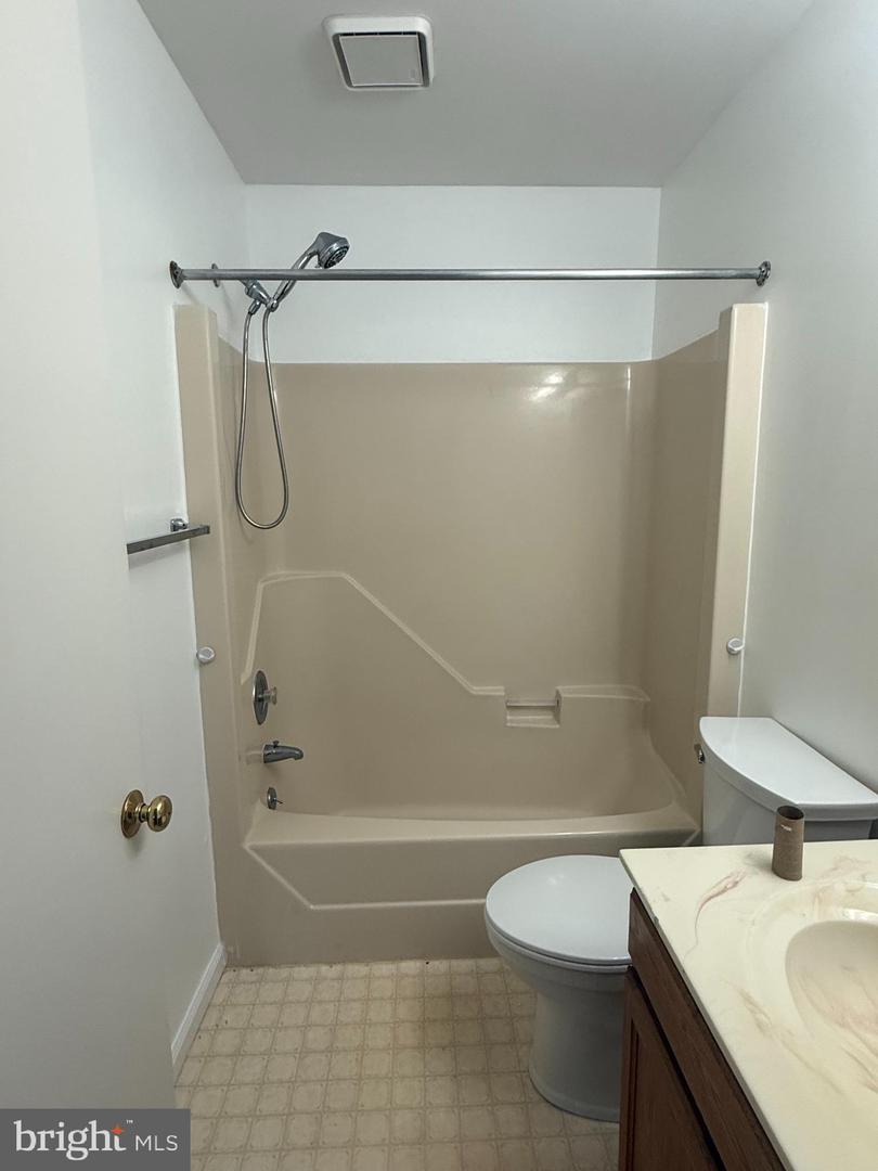 48 Pennwick Dr Property Photo 6