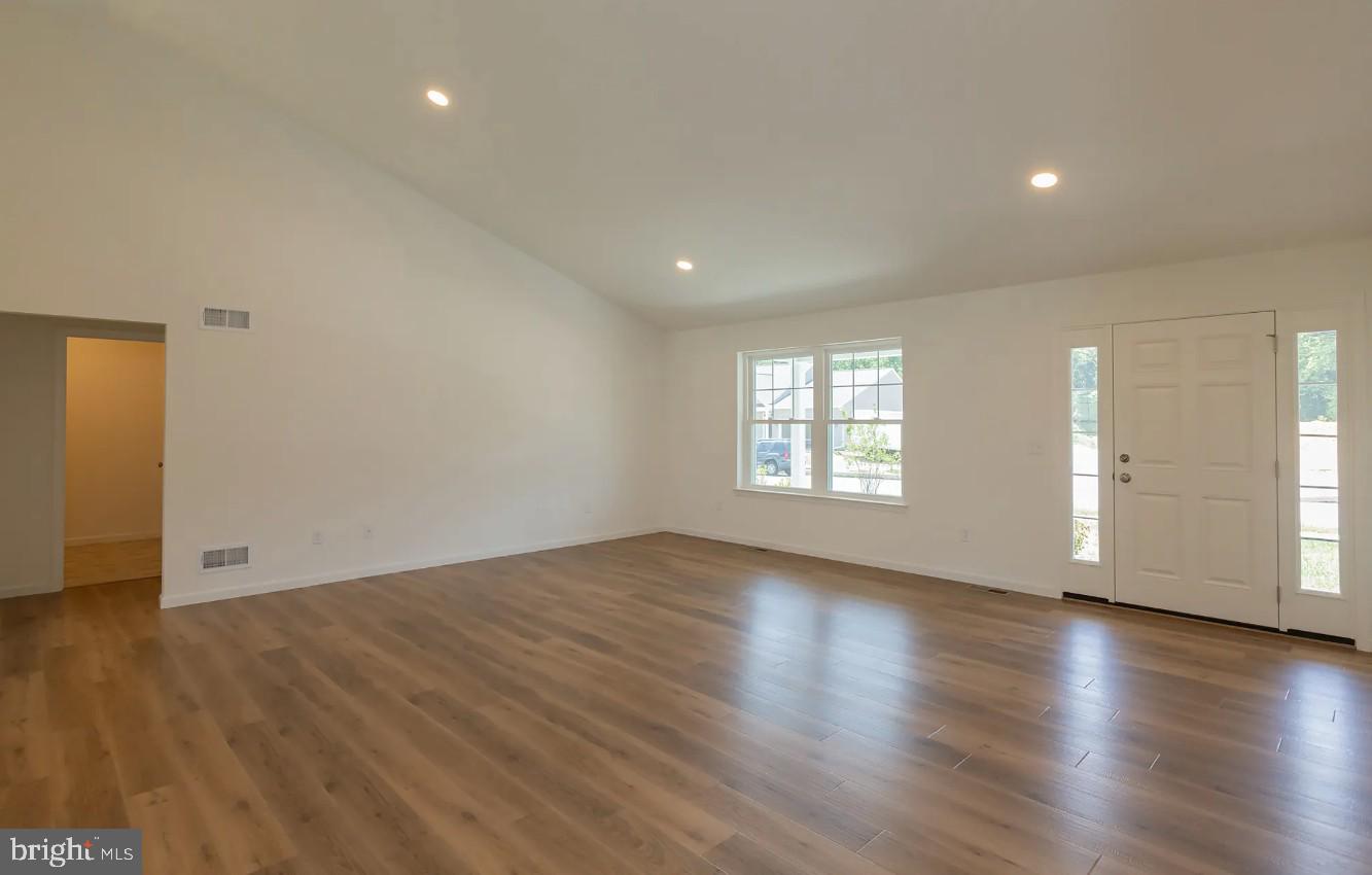 18 Ridgewood Rd #lot 36 Qd Property Photo 3