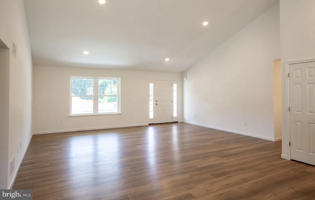 18 Ridgewood Rd #lot 36 Qd Property Photo 5