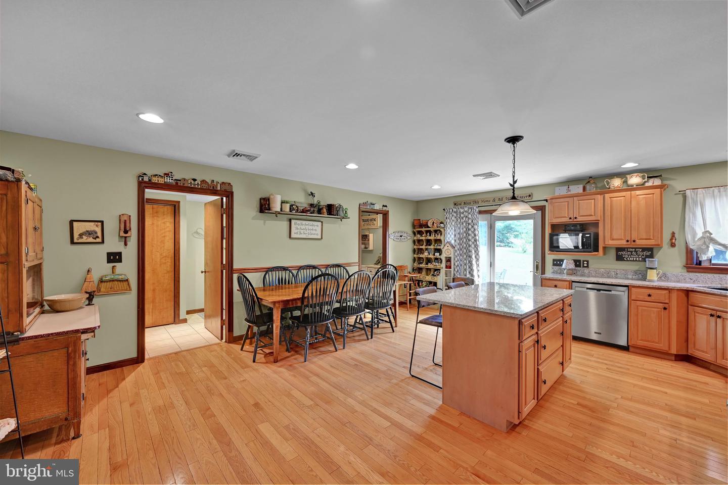 126 Meadow View Ln Property Photo 8