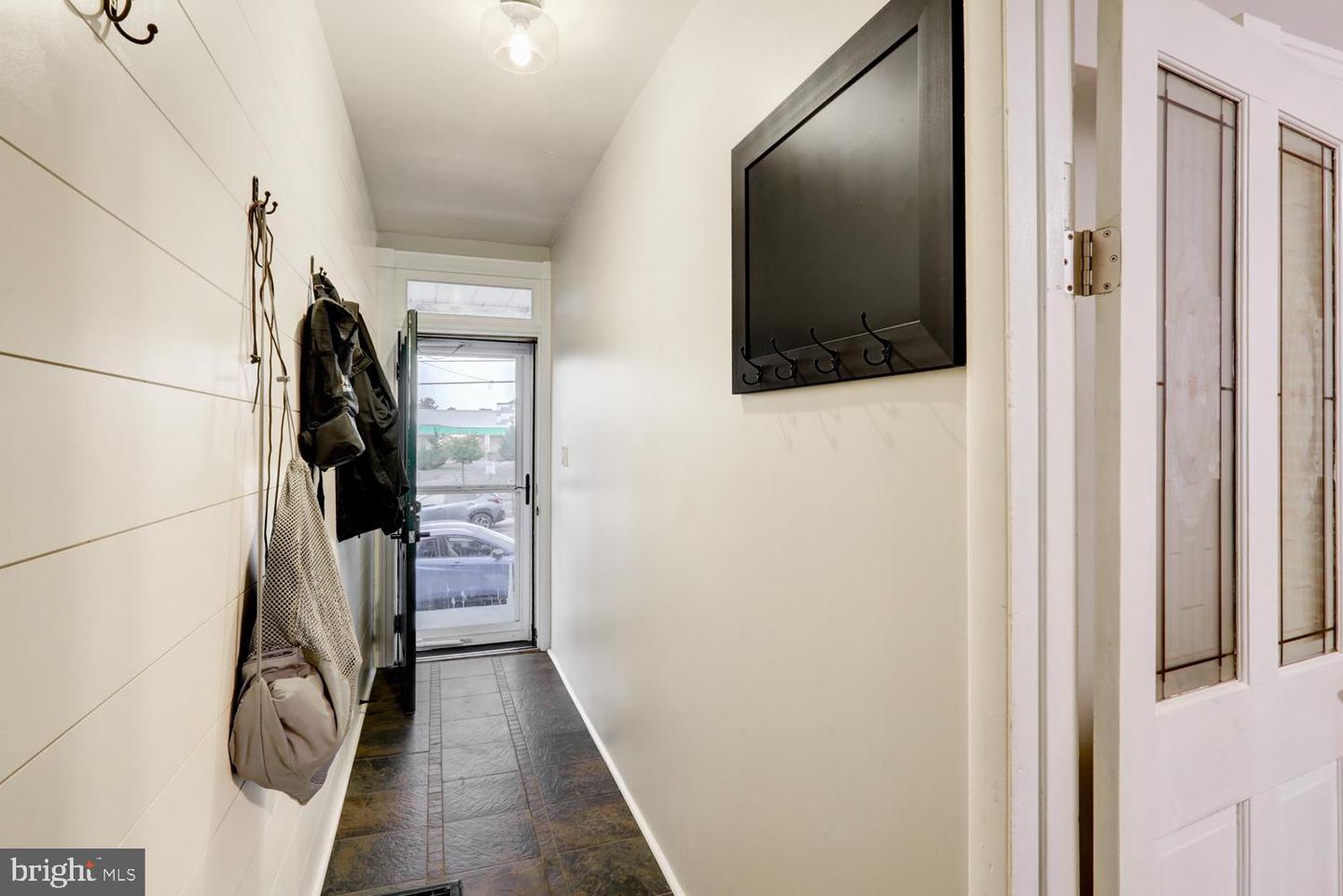 246 N Reservoir St Property Photo 17