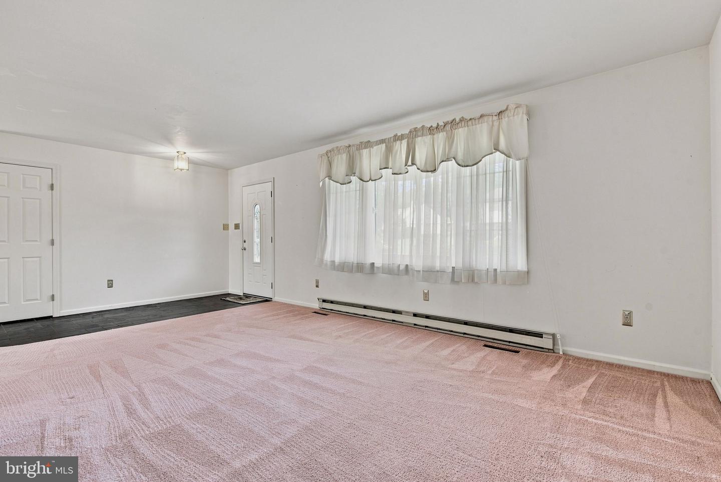 316 Hilltop Dr Property Photo 5