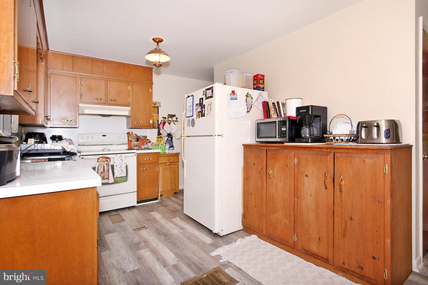 43 Marie Ave Property Photo 15