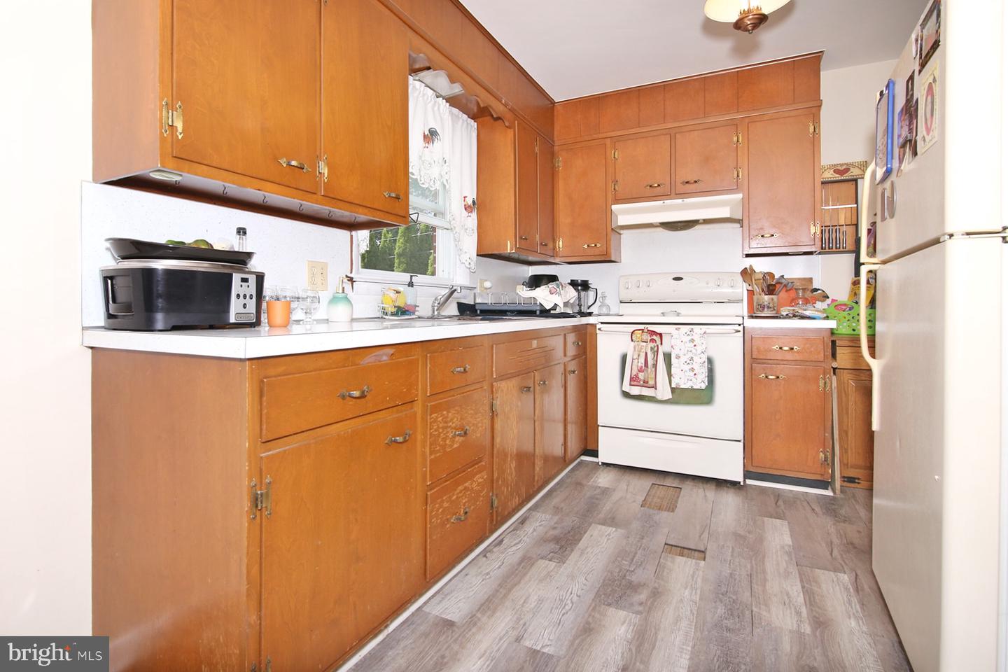 43 Marie Ave Property Photo 17