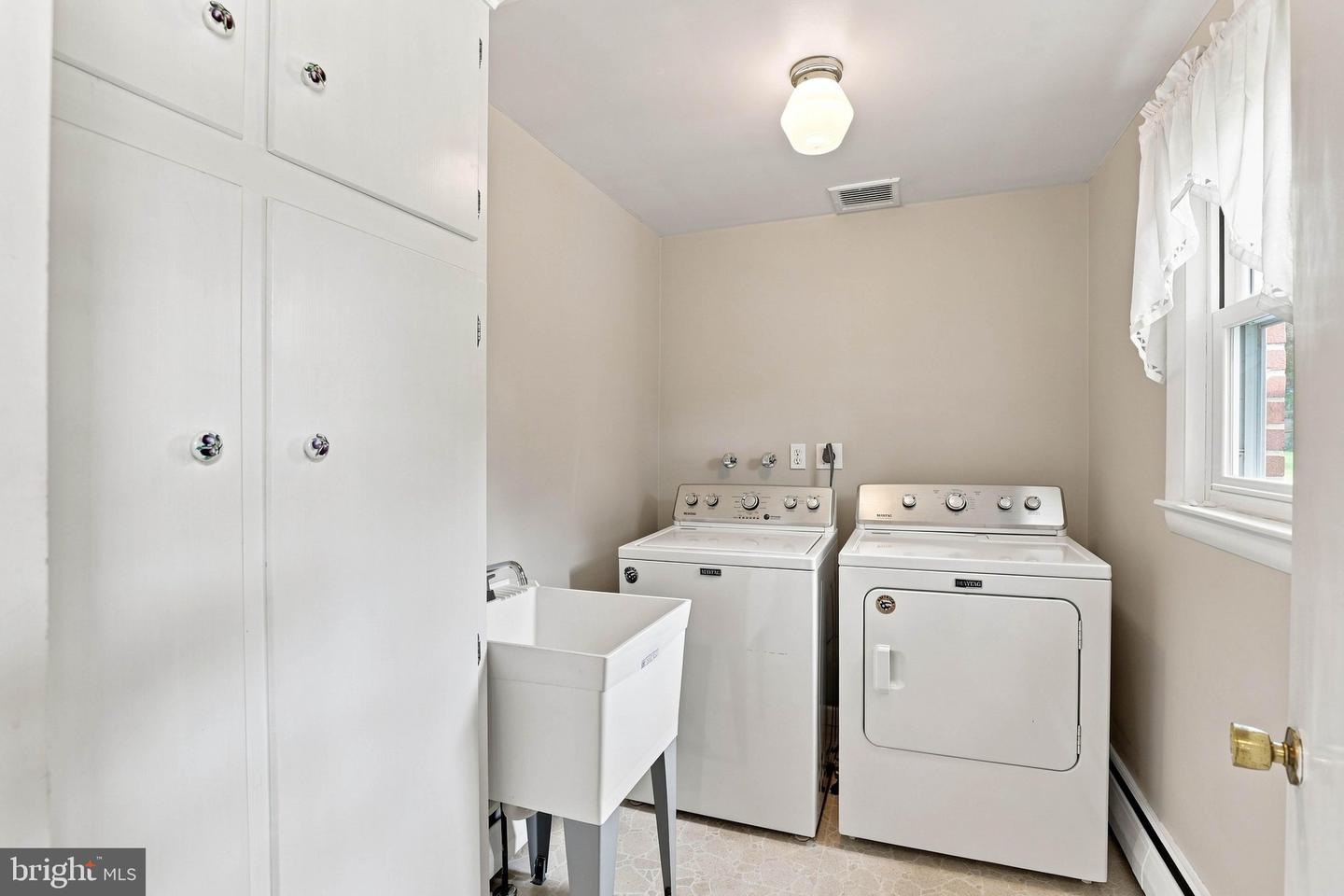 1631 Sunset Ave Property Photo 13