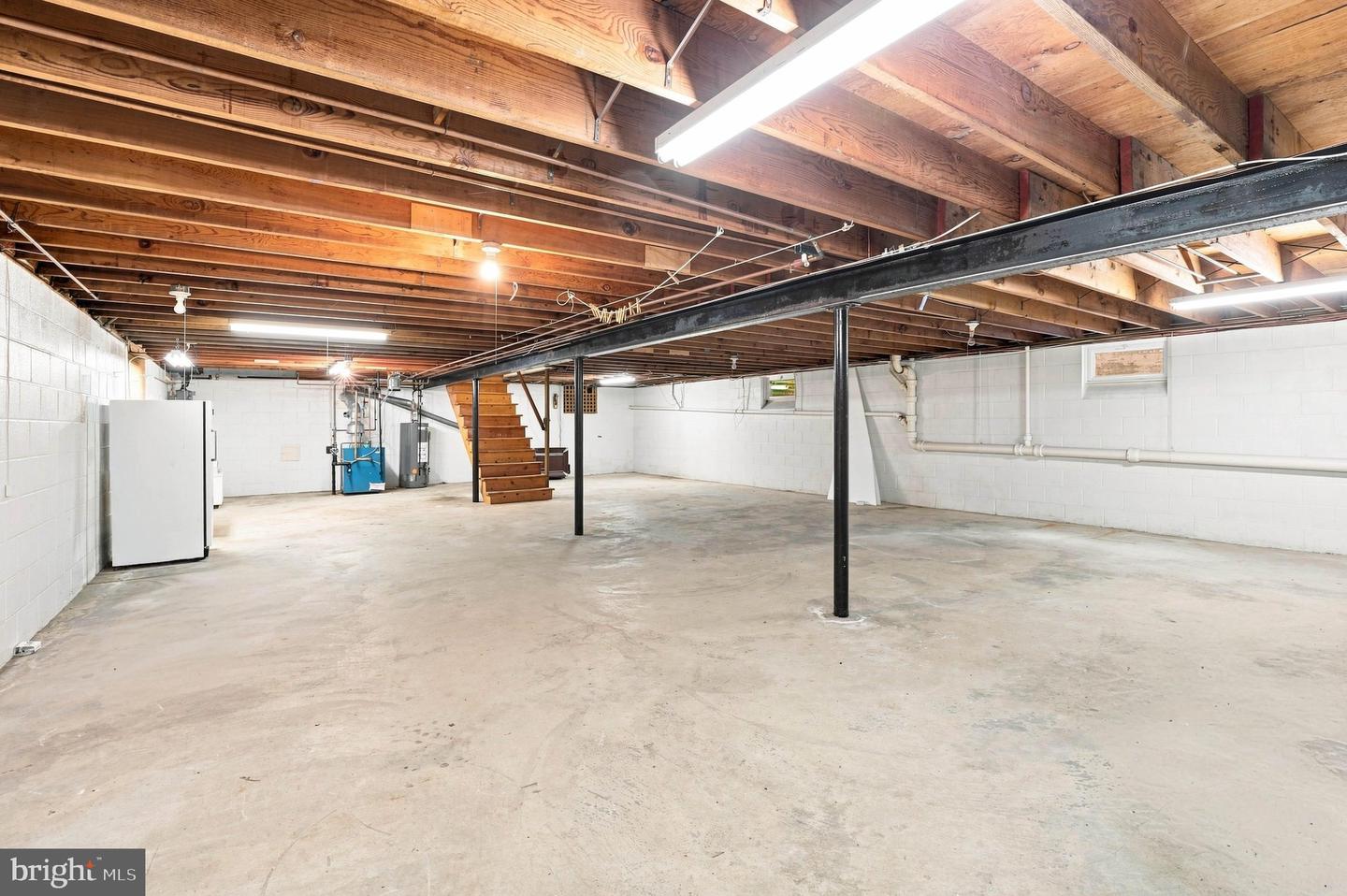 1631 Sunset Ave Property Photo 32