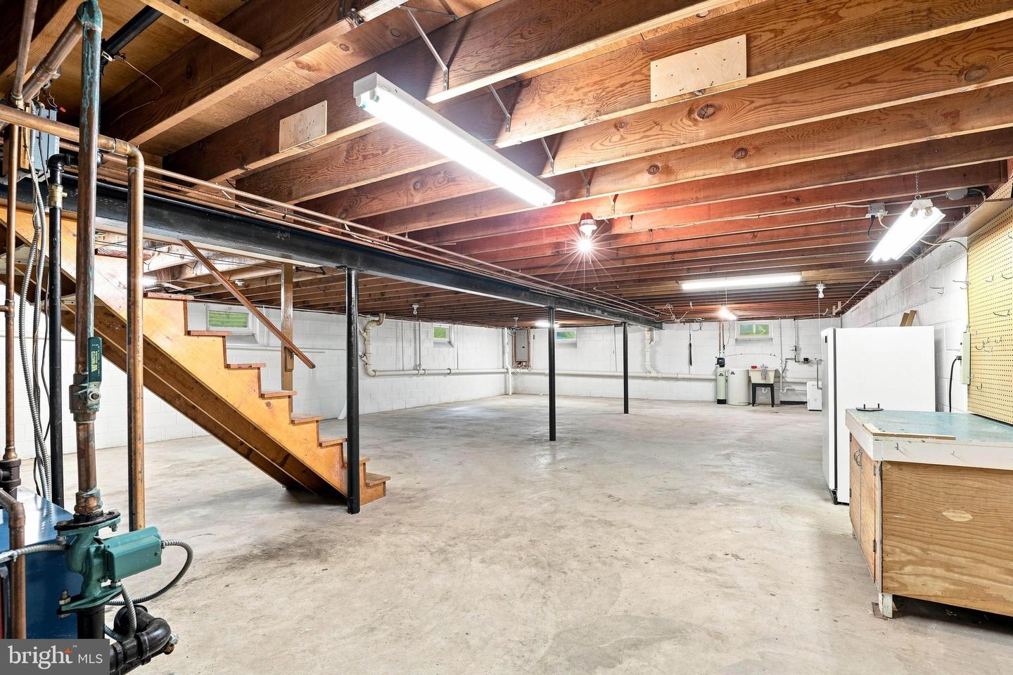 1631 Sunset Ave Property Photo 33