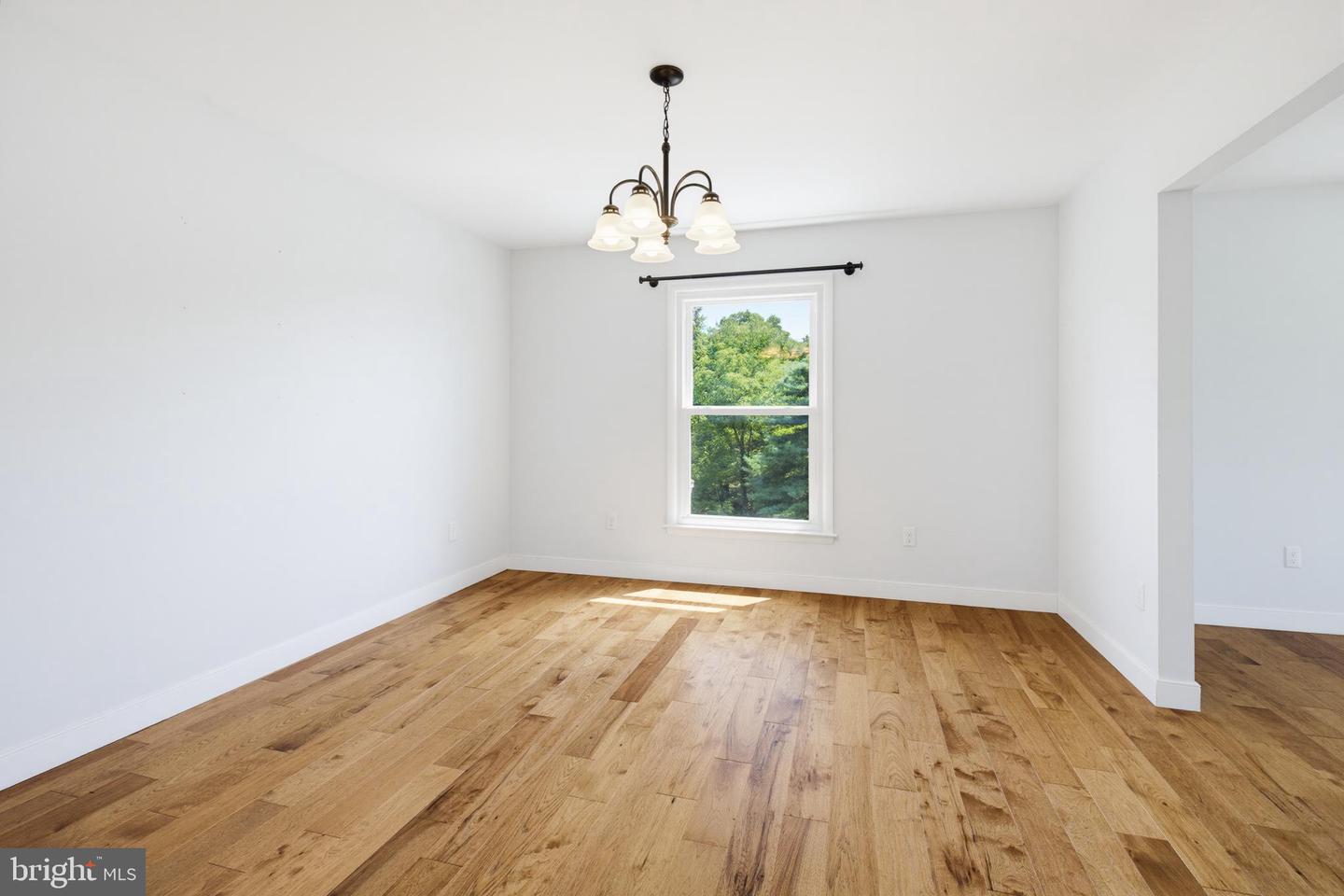 133 Risser Rd Property Photo 10