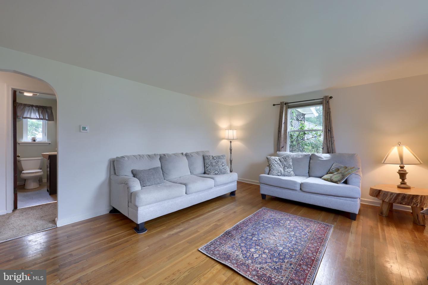 55 Larkspur Ln Property Photo 7