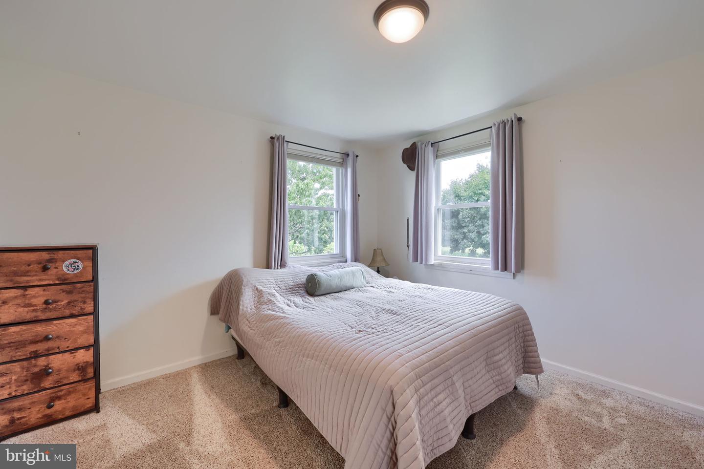 55 Larkspur Ln Property Photo 14