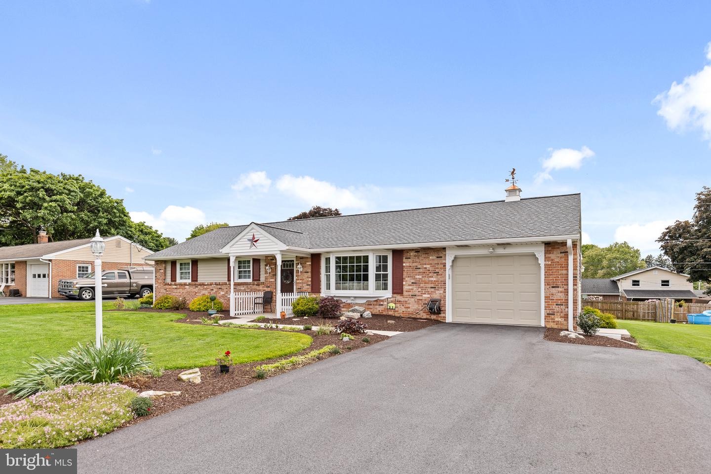 56 Timberline Dr Property Photo 1