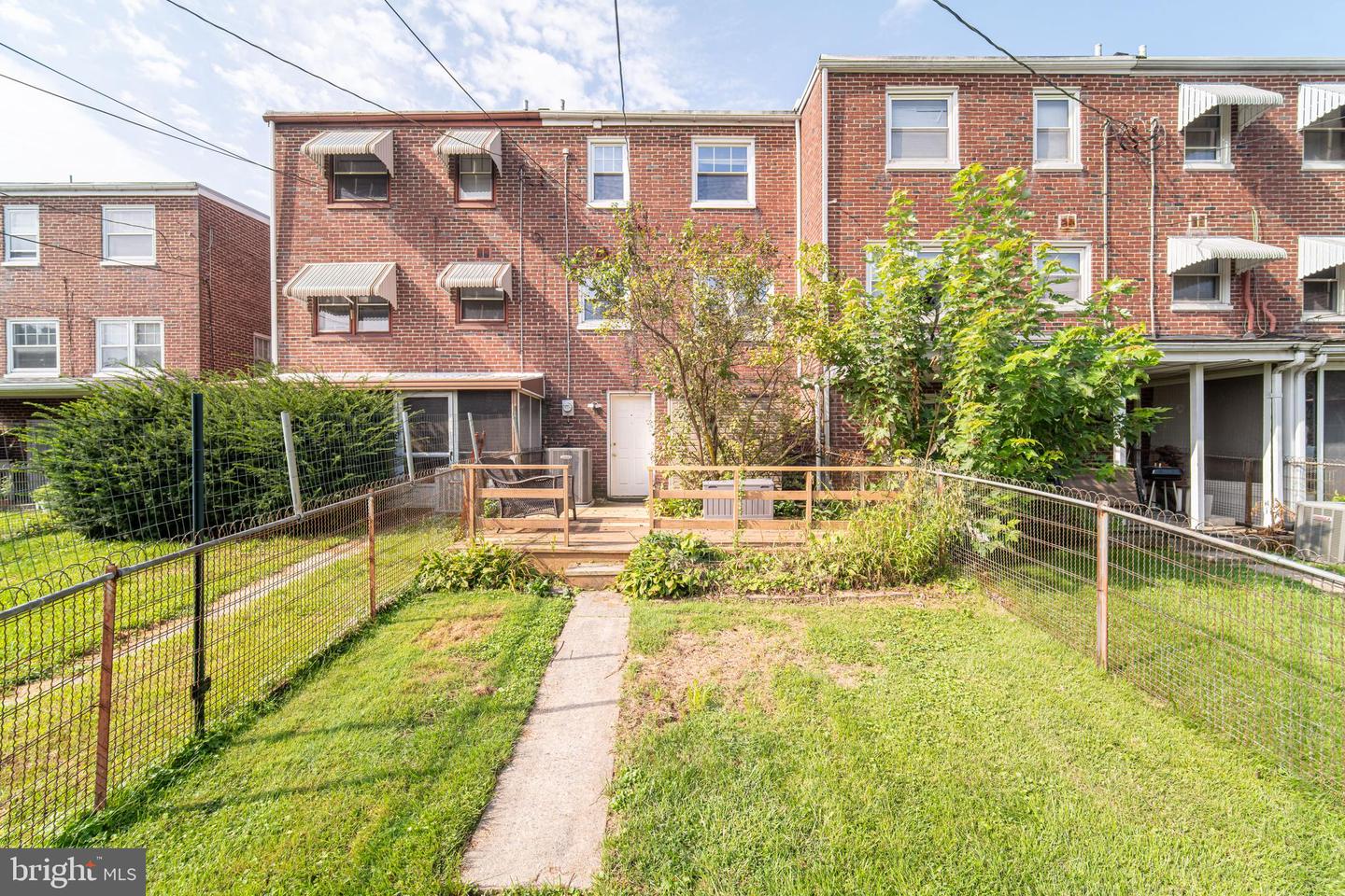 83 Hershey Ave Property Photo 28
