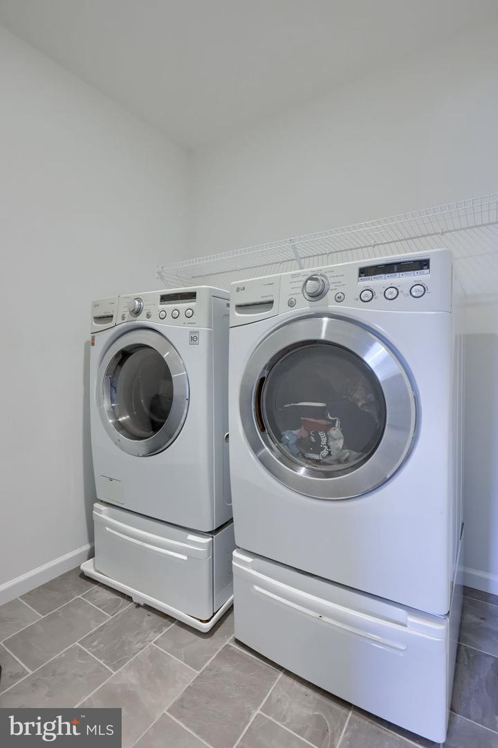 1111 Groff Ln Property Photo 23