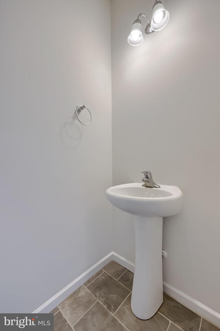 1111 Groff Ln Property Photo 24