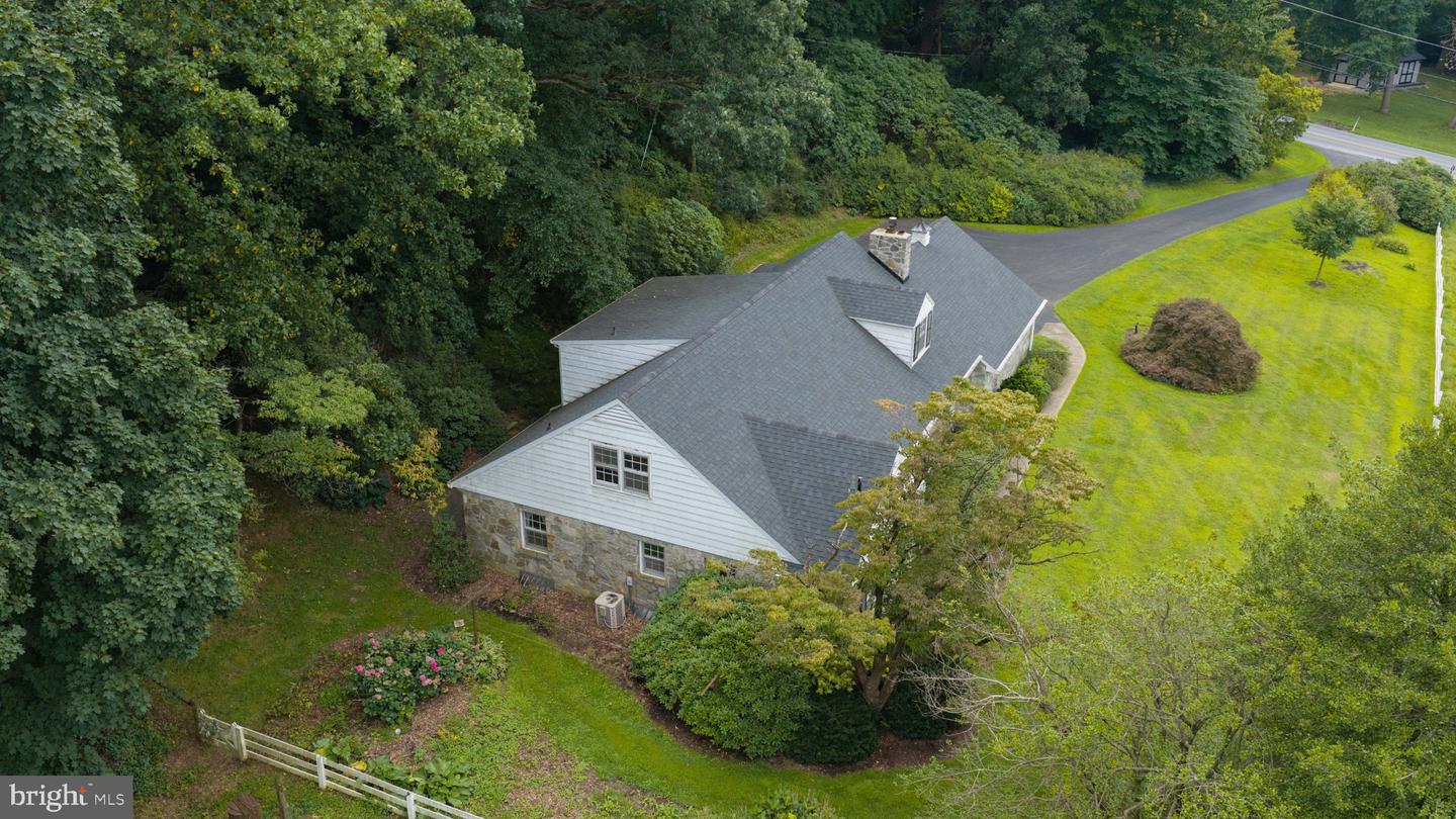 821 Timberline Dr Property Photo 3
