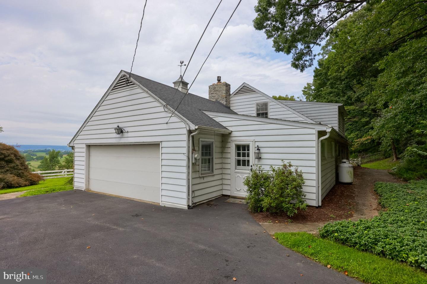 821 Timberline Dr Property Photo 4