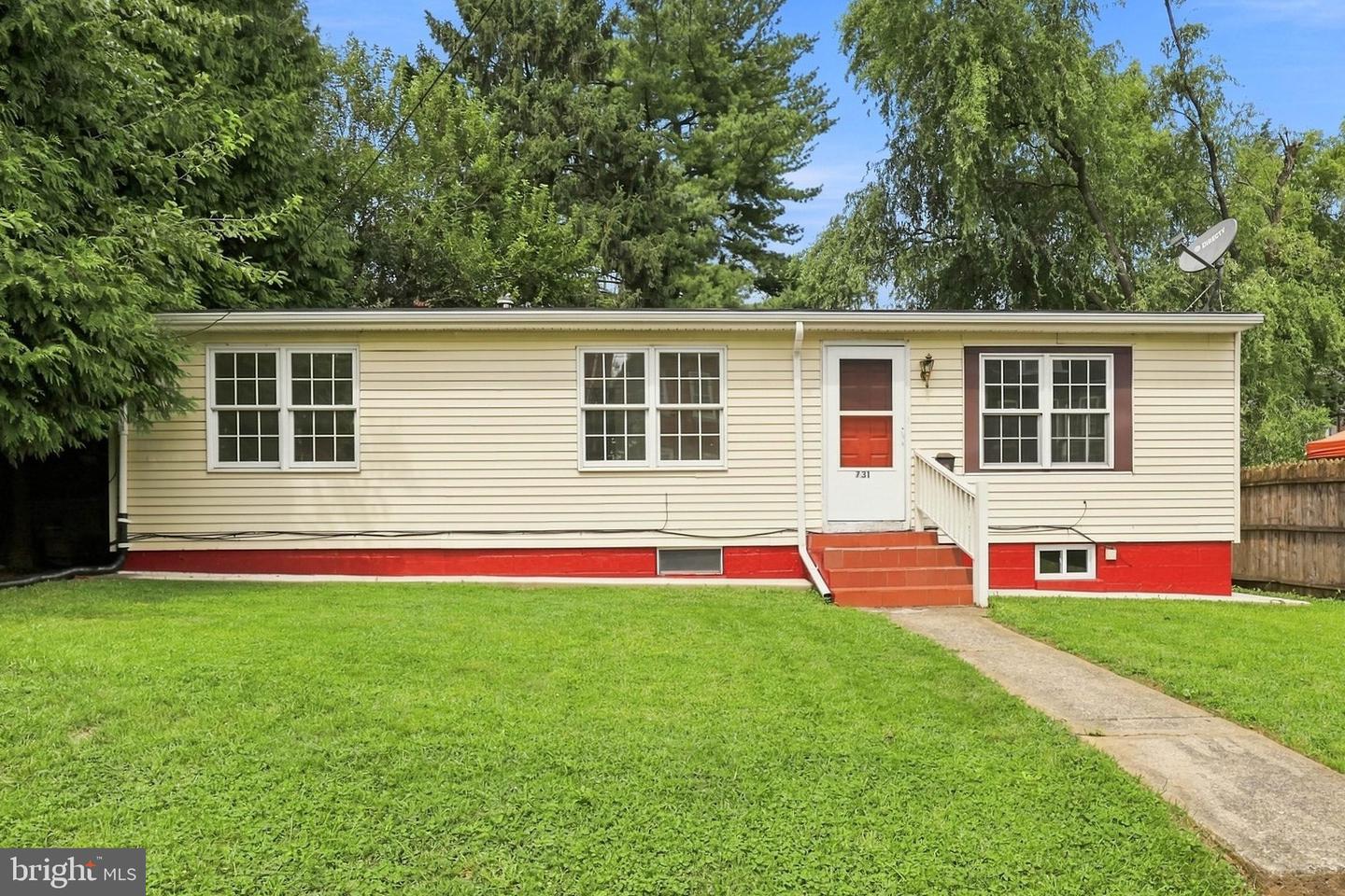 731 Saint Joseph St Property Photo 1