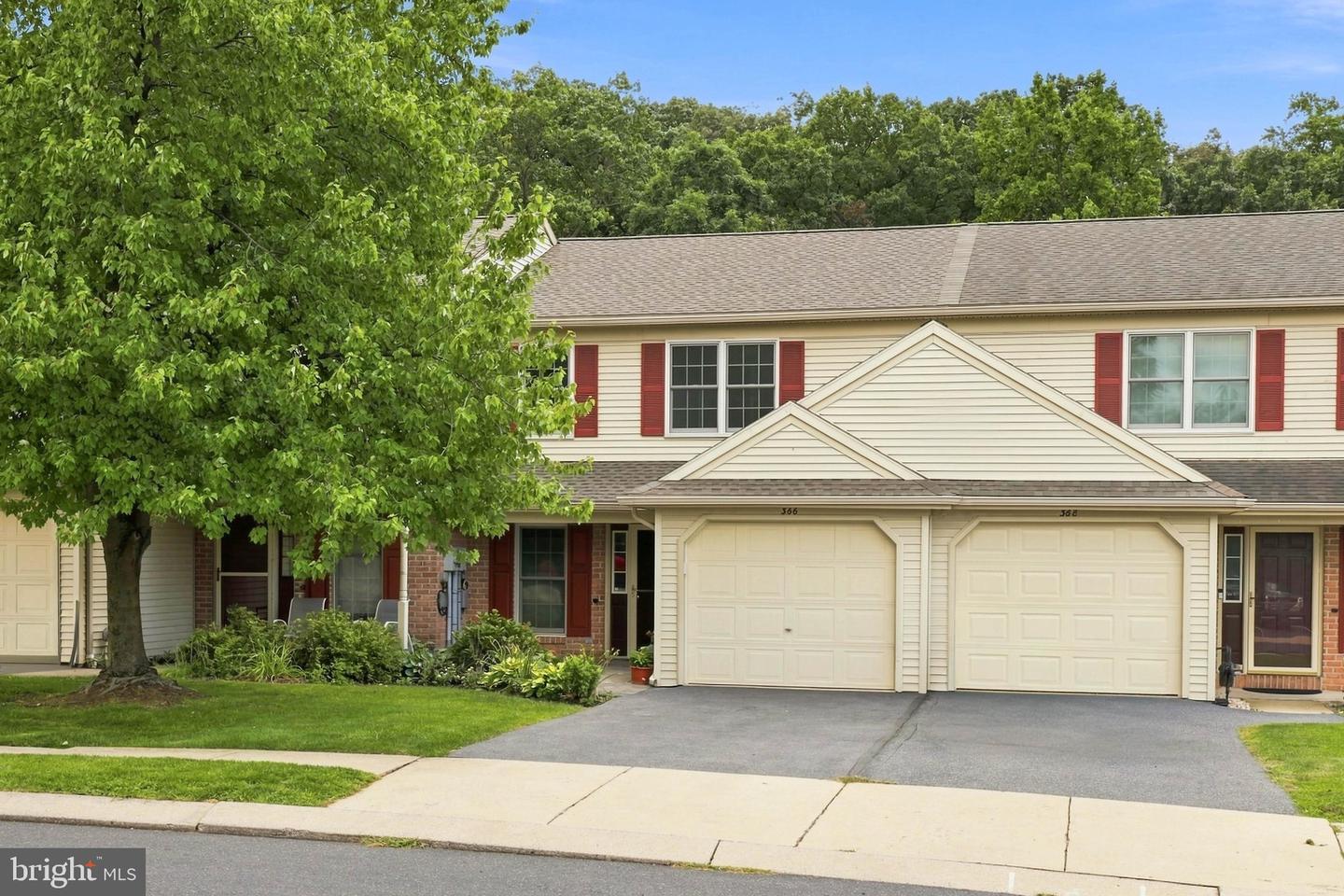 366 Crosswinds Dr Property Photo 1