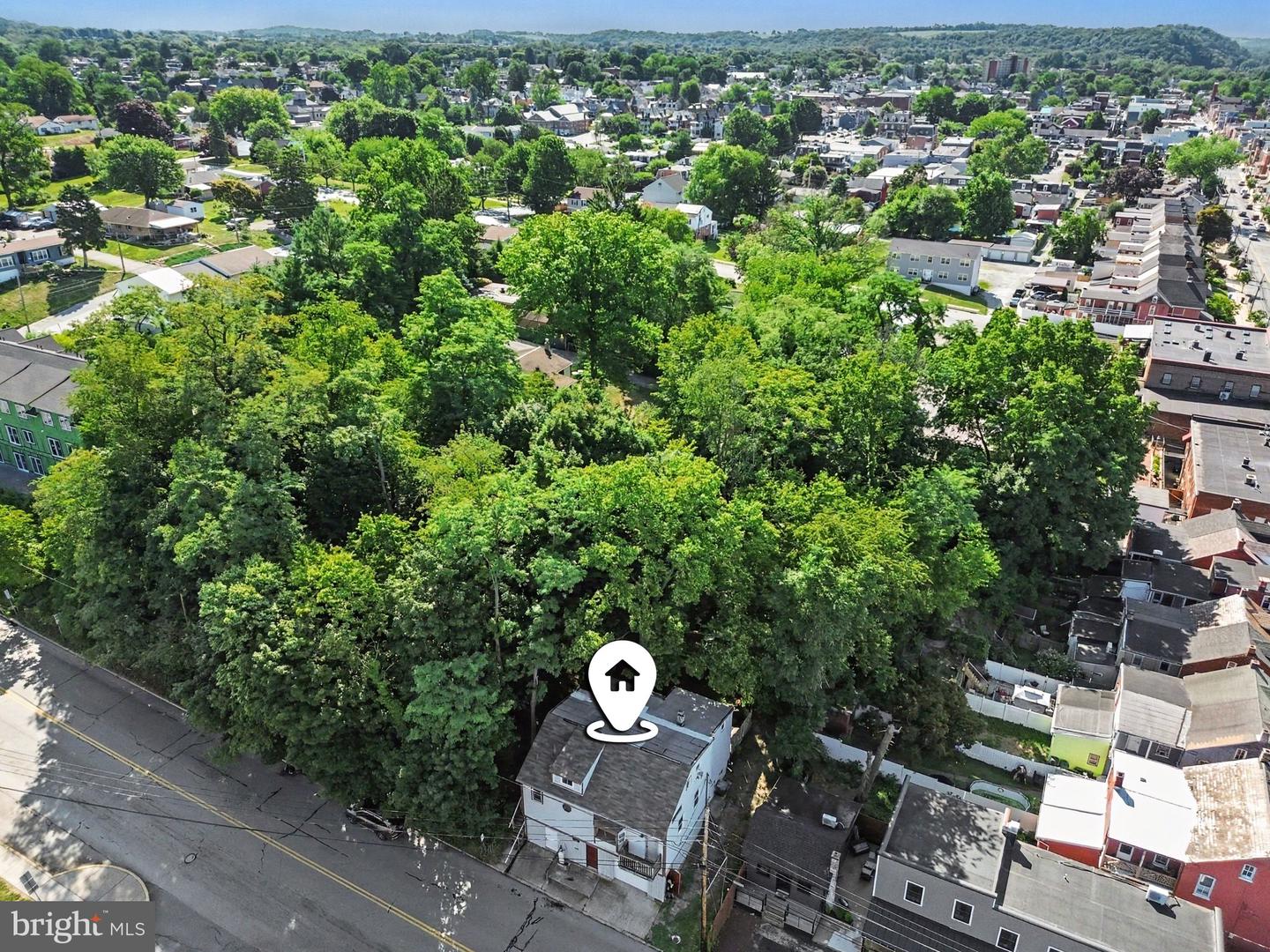 318 Linden St Property Photo 41