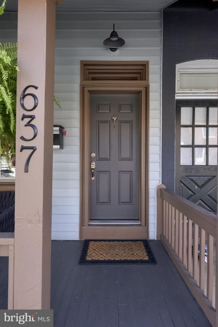 637 N Mary St Property Photo 4