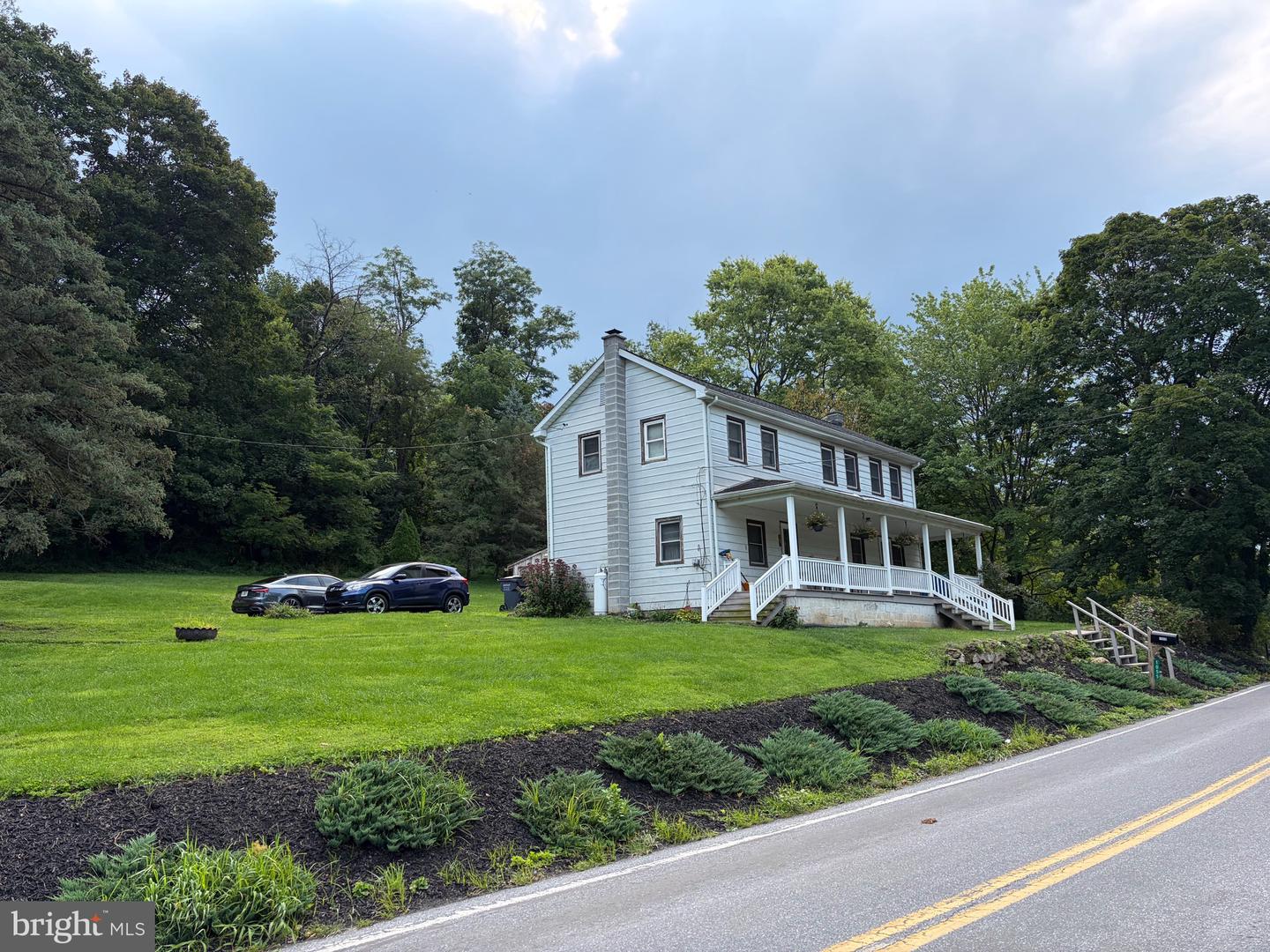 1055 Rawlinsville Rd Property Photo 3