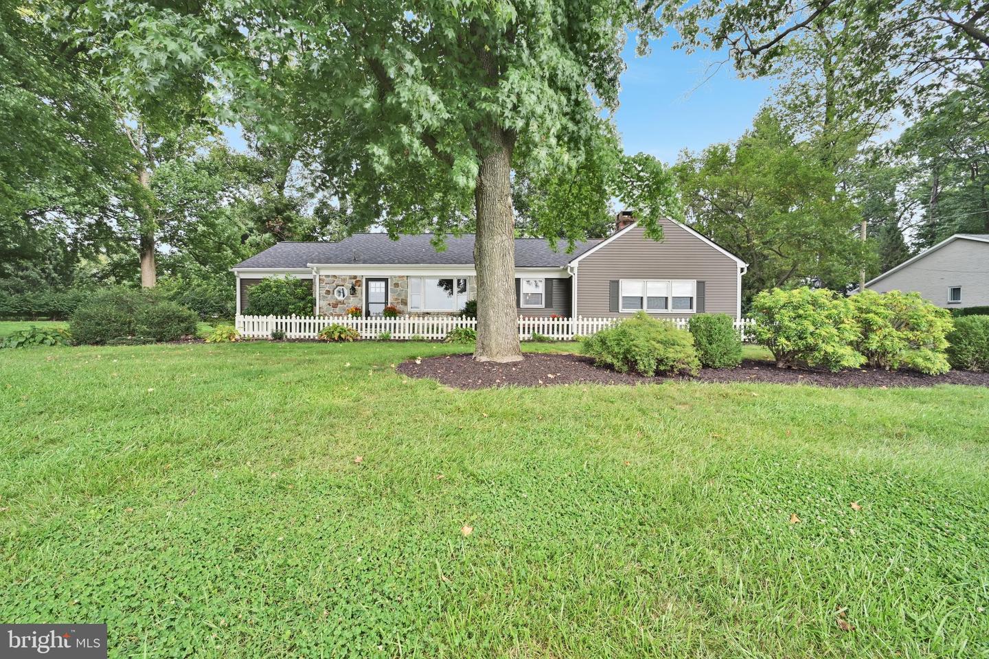 4075 Nolt Rd Property Photo 4