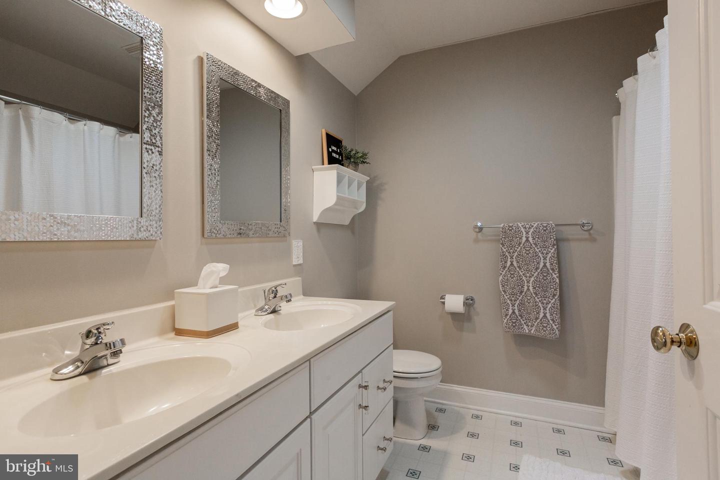 1078 Stillwood Cir Property Photo 47