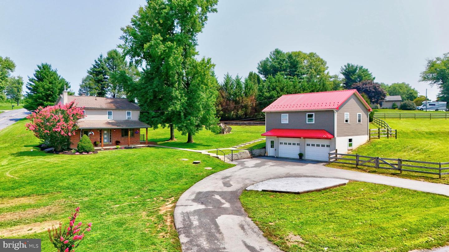 951 Pilgrims Ptwy Property Photo 1