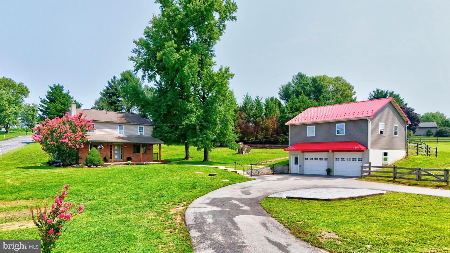 951 Pilgrims Ptwy Property Photo 4