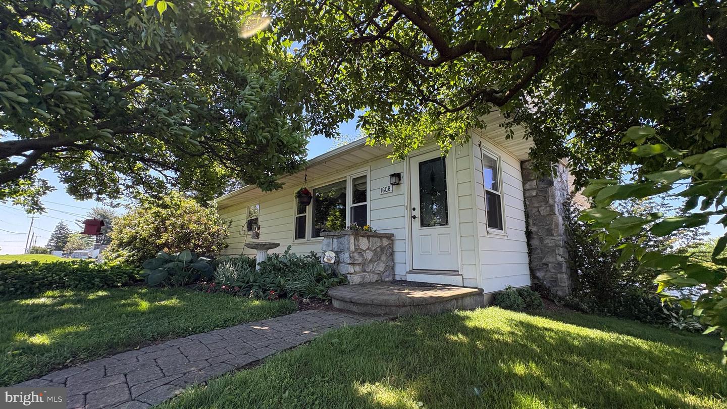 1608 Lancaster Pike Property Photo 1