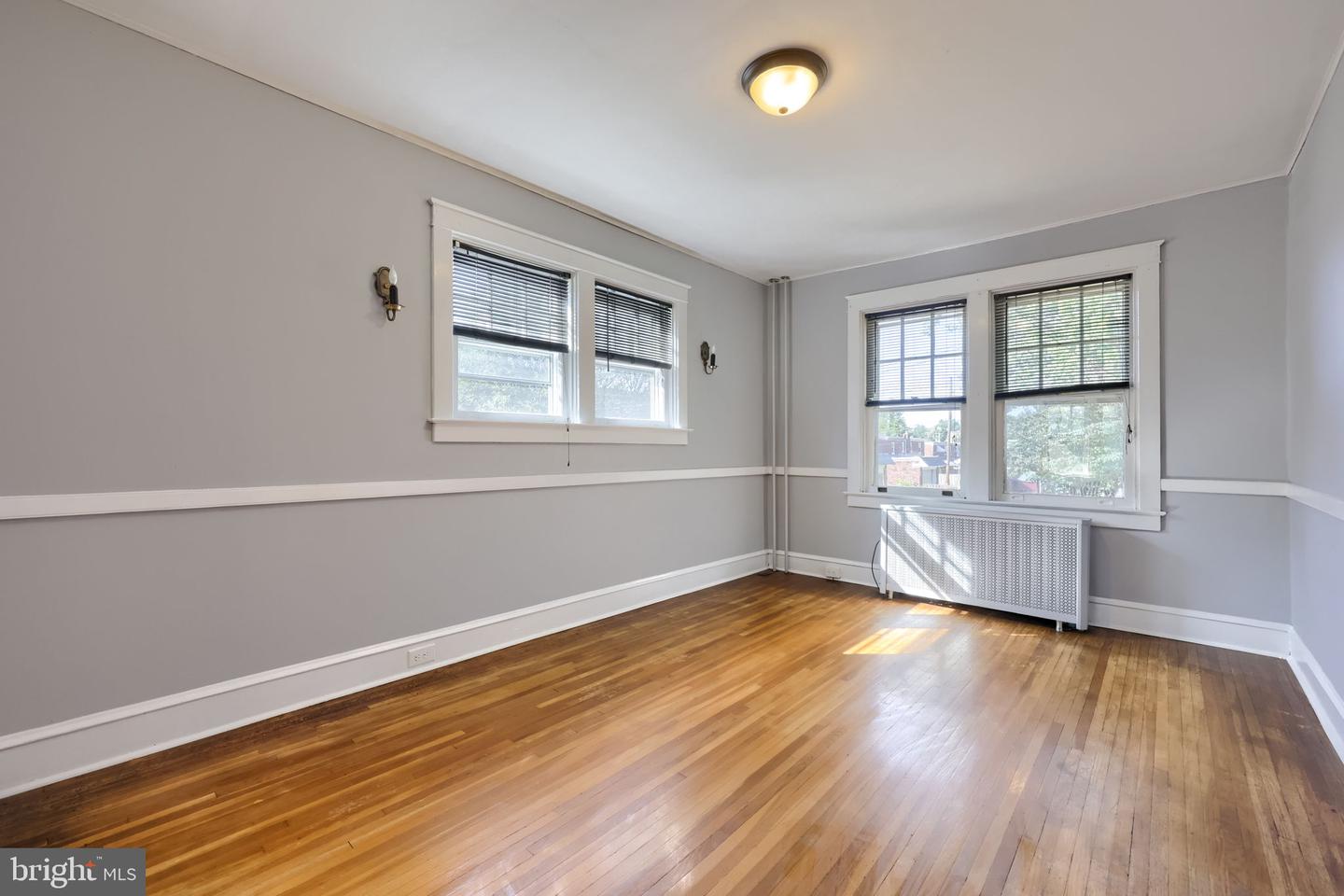 841 3rd St Property Photo 18
