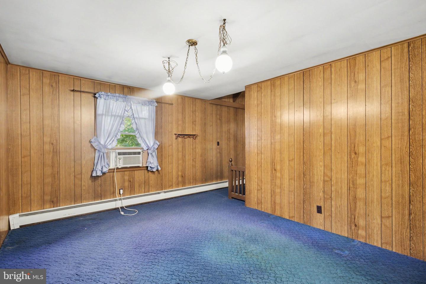 76 Buch Ave Property Photo 18
