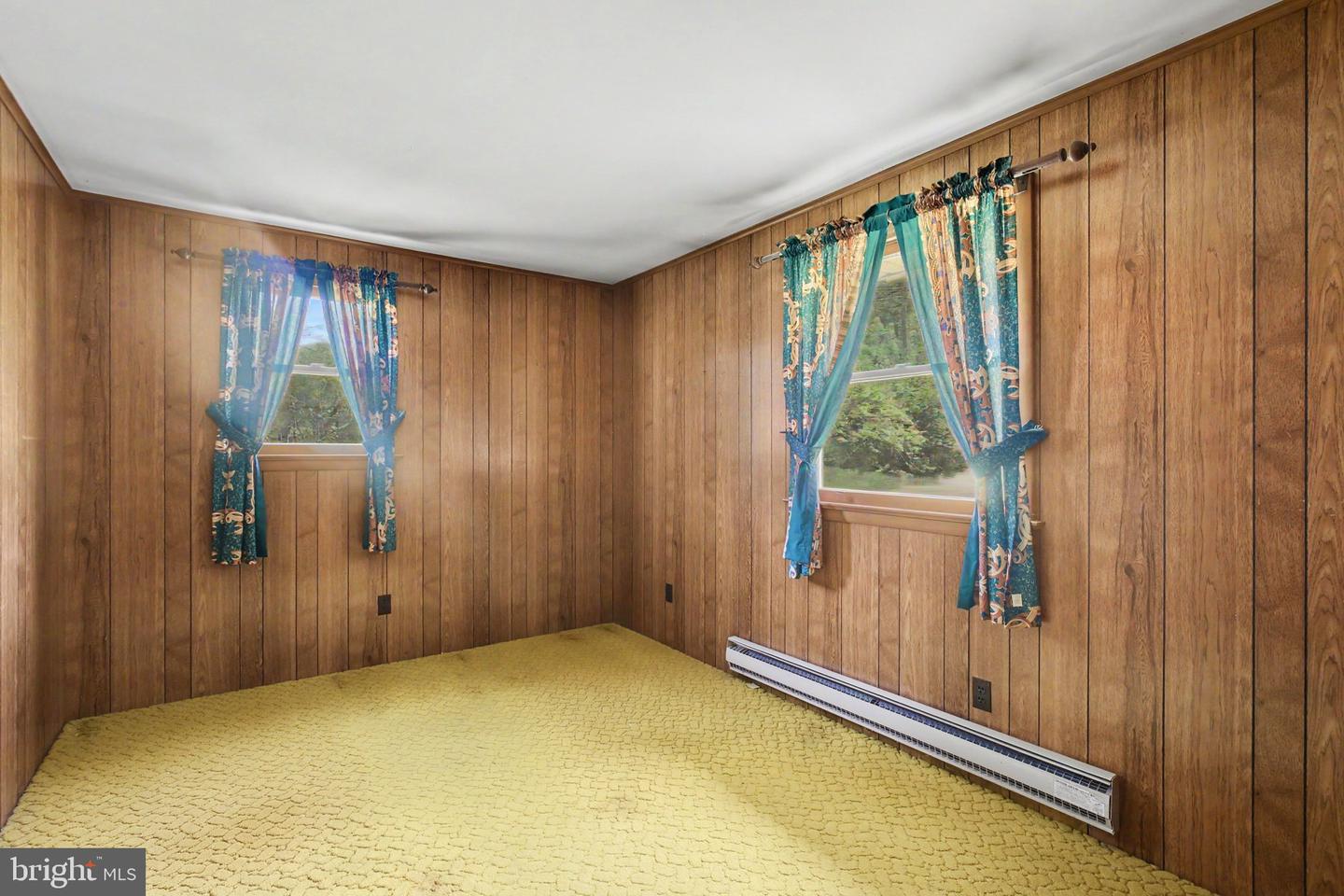 76 Buch Ave Property Photo 21