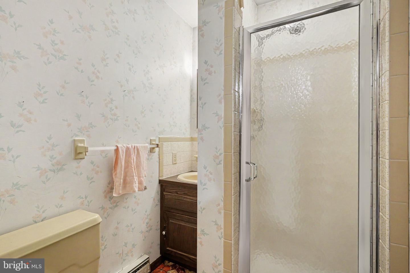 76 Buch Ave Property Photo 22