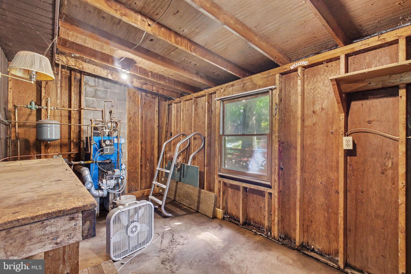 76 Buch Ave Property Photo 29