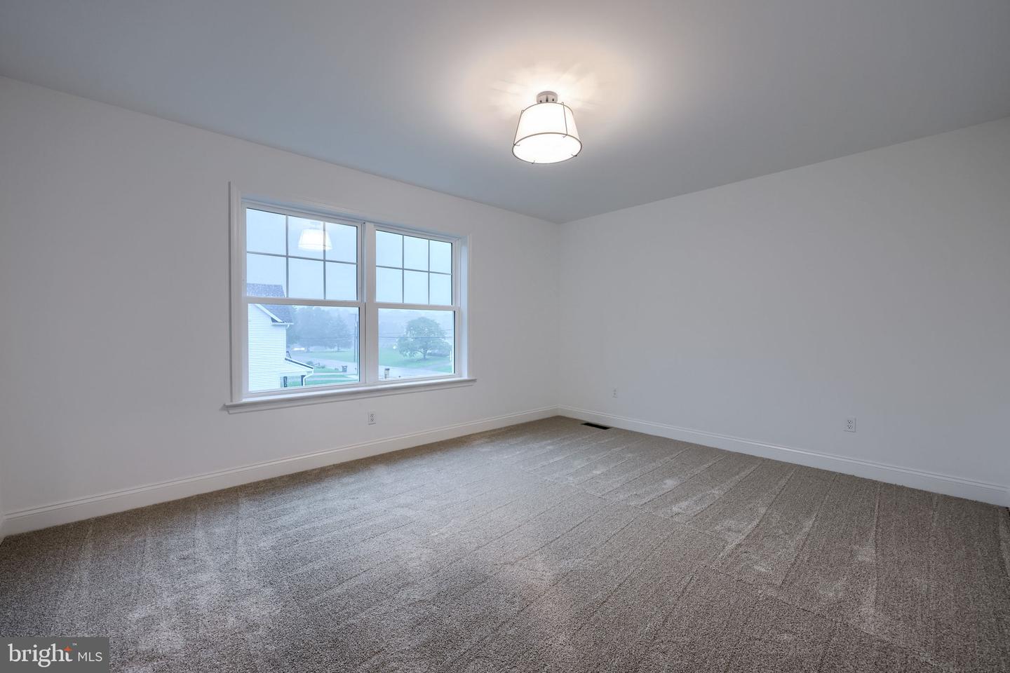 516 Woodcrest Ave Property Photo 58