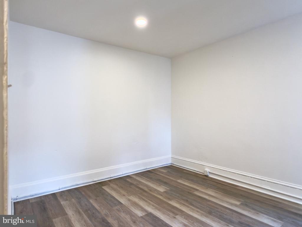 15 S Ann St #2 Property Photo 4